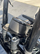 Load image into Gallery viewer, 2022 Harley-Davidson Nightster 975 Quadlock phone mount