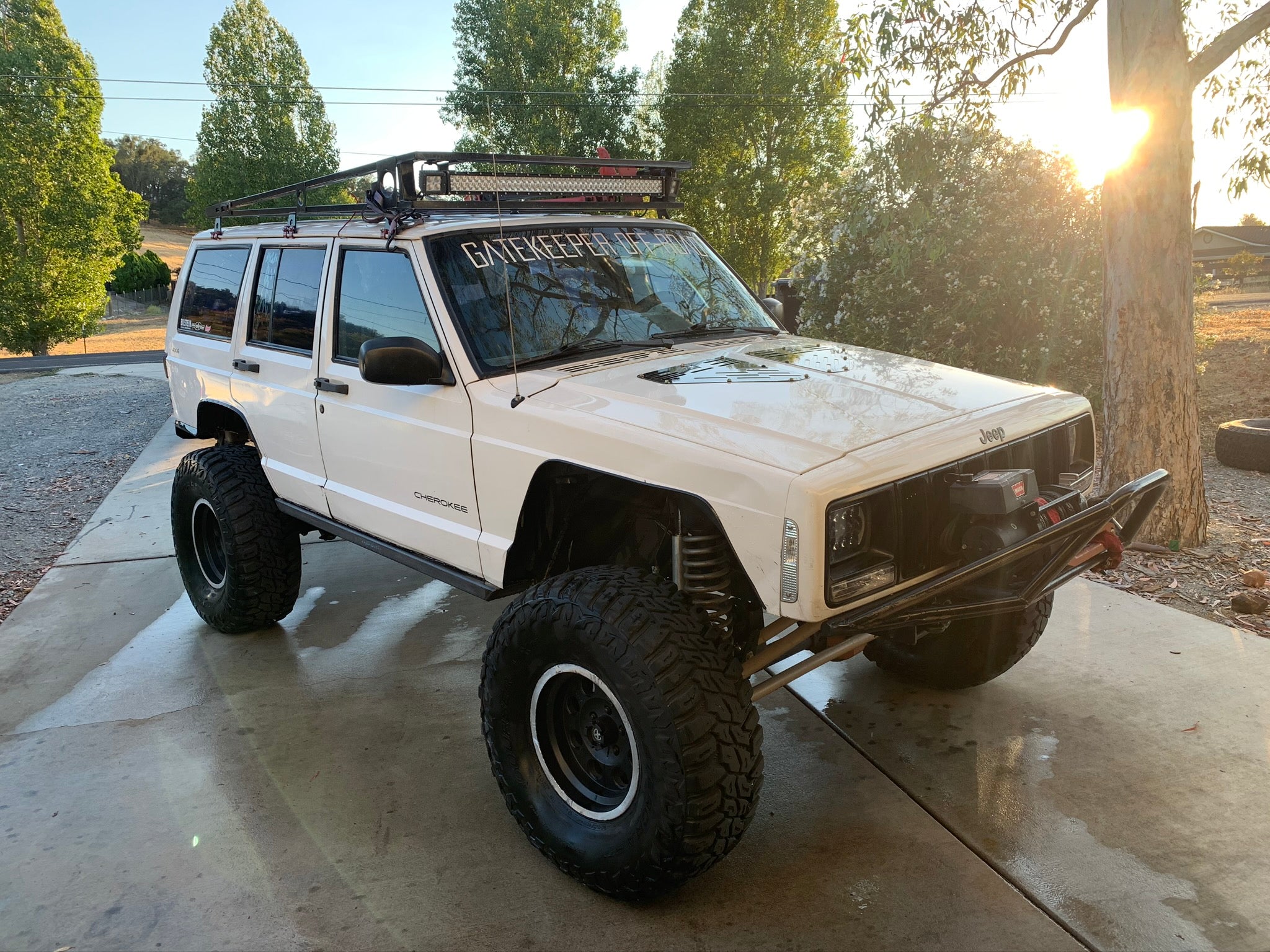 1984-2004 Jeep Cherokee Grand Cherokee XJ ZJ WJ Universal Hood